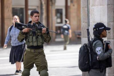 Повышенная боеготовность: полиция патрулирует улицы Иерусалима и Тель-Авива