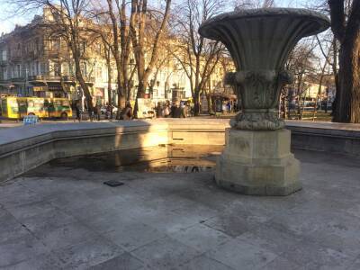 В Одессе начали запускать фонтаны | Новости Одессы