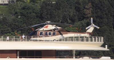 Во Франции арестовали два вертолета российского олигарха Алишера Усманова (фото)