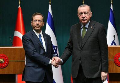 Эрдоган осудил палестинский террор и принес соболезнования Израилю