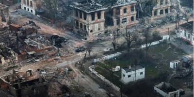 «Сердце войны». От ситуации в Мариуполе зависят позиции Украины в зоне ООС и на переговорах — Зеленский