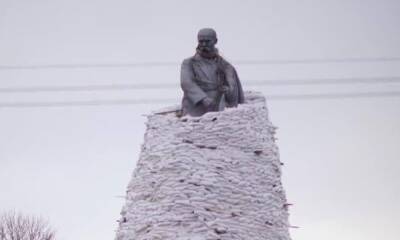 Чернигов вместо Минска: в Киеве дерусифицировали памятник городам-героям