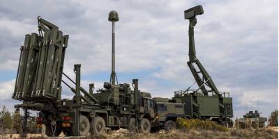 В НАТО думают предоставлять Украине современное оружие, поскольку советское заканчивается — Bloomberg