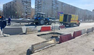 В Тюмени перекрыто движение по Пермякова из-за провала проезжей части