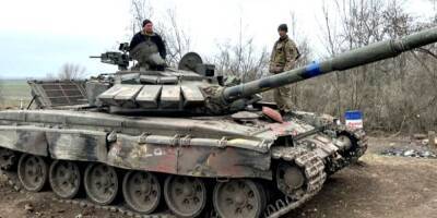 ВСУ захватили один из танков РФ, безуспешно пытающихся взять Барвенково