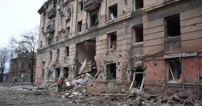 "Выкурить кротов": оккупанты хотят применить химоружие против украинских военных в Мариуполе
