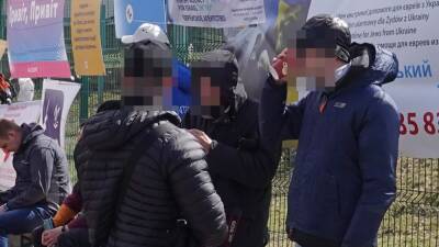 Украинские беженки в опасности: торговцы людьми ждут их уже на границе