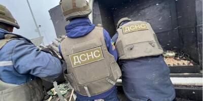 Более восьми тысяч украинцев хотят помочь разбирать завалы в поселках Киевской области, которые пострадали от российских оккупантов — ГСЧС