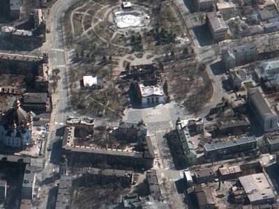 The Sun показали, как выглядит разрушенный россиянами драмтеатр в Мариуполе. Видео