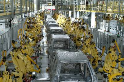 Какой вклад автомобильная промышленность вносит в глобальную экономику?