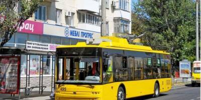Ряд троллейбусных и трамвайных маршрутов Киева возобновили свою работу