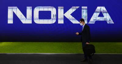 Nokia заявила об уходе из России, но хочет поддерживать связь в стране
