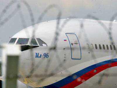 В аэропорту Дубая фактически застряли десятки частных самолетов, связанных с подсанкционными российскими олигархами