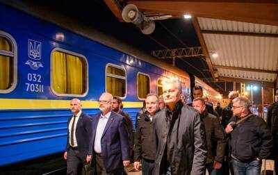 Президенты четырех страны посетят Киев