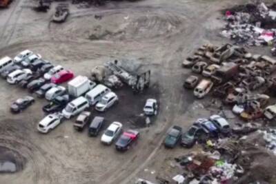 В Буче появилось кладбище машин: видео
