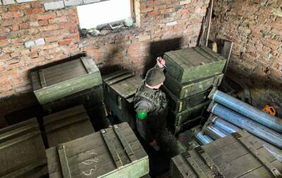 В Киевской области обнаружили склад российских боеприпасов