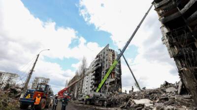 Киевская область: восемь многоэтажек в Бородянке демонтируют, поселок разминируют