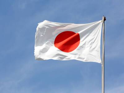 Япония ввела санкции против "Сбербанка", "Альфа-Банка" и 398 россиян