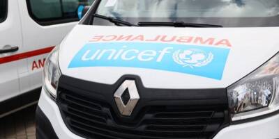 Больницы Львова получили две машины скорой помощи от ЮНИСЕФ