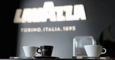 Крупнейший производитель кофе Lavazza покидает рынок России