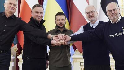 "Мы должны закончить эту ужасную войну": президенты четырёх стран НАТО приехали на Украину