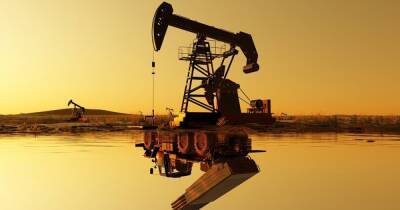 Мировые трейдеры готовятся сократить закупки российской нефти, — СМИ