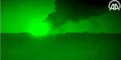 Появилось видео горящего российского крейсера Москва после ракетного удара ВСУ
