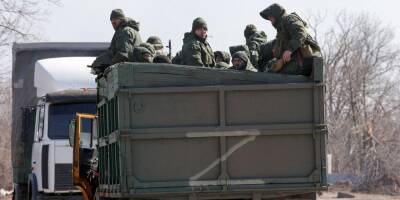 Забыли о логистике. Почему армия РФ терпит поражения из-за грузовиков — CNN