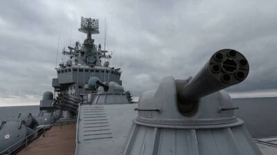 Крейсер "Москва" после взрыва может следовать на ремонт в Севастополь