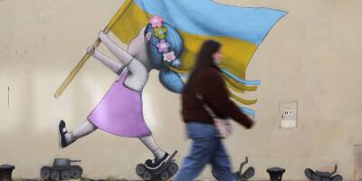 Не дают забыть о войне. 15 сильных граффити в поддержку Украины - nv.ua - Россия - Украина