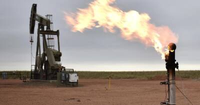 ЕС намерен поэтапно вводить нефтяное эмбарго против РФ, — New York Times