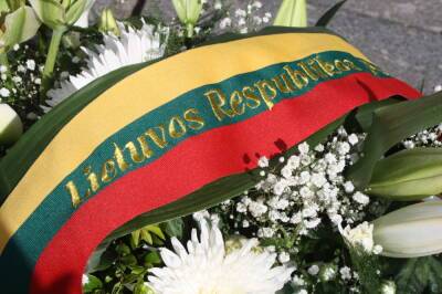 Группа депутатов Литвы предлагает сделать 9 мая днем памяти геноцида в Украине