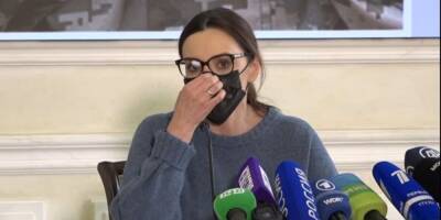 «Выгляжу очень плохо». Оксана Марченко дала пресс-конференцию в Москве и пожаловалась на пытки Виктора Медведчука в СБУ