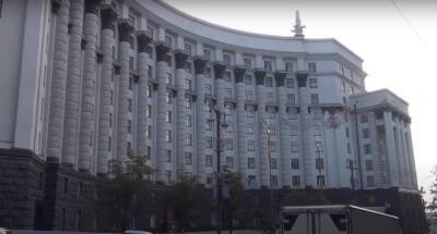 Успеть до 25 апреля: чиновникам придется срочно вернуться в Украину – Кабмин грозит увольнением