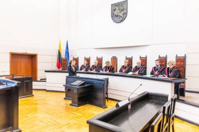 Увольнения судей Лаужикаса и Бавеяна не противоречат конституции – КС Литвы