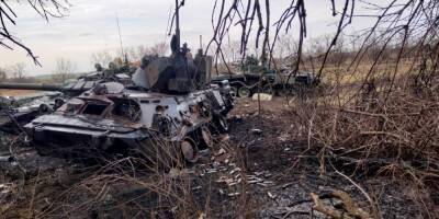 За сутки украинские бойцы на востоке уничтожили 22 оккупанта, танк и два вражеских беспилотника