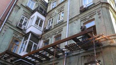 Киевсовет принял революционное решение насчет искажения фасадов домов в столице – что подлежит демонтажу