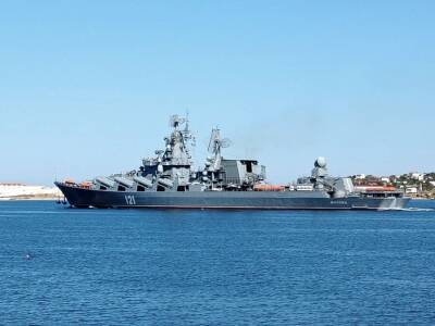 Оккупанты обстреляли завод в Киеве, который производил комплектующие к ракетам "Нептун". Ими ВСУ нанесли удар по крейсеру "Москва"