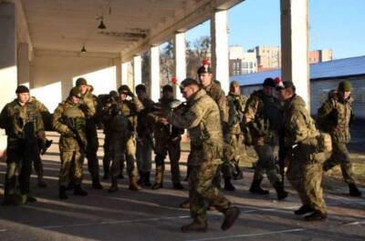 Великобритания вернула в Украину свой спецназ