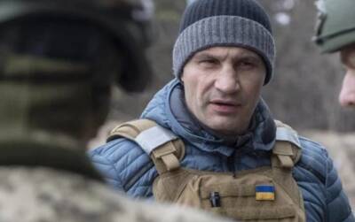 Киев подвергся обстрелам, взрывы прогремели на окраине столицы