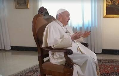 «Мы расисты, это плохо». Папа Римский обеспокоен разделением беженцев на украинских и других