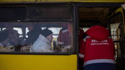 За сутки эвакуировали 1449 человек, большинство из них из Запорожской области