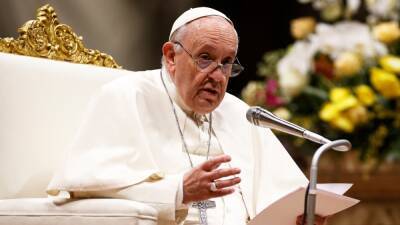 Папа Римский закончил обращение на мессе фразой украинском языке