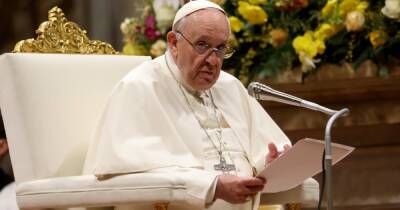 Папа Римский закончил обращение на пасхальной мессе словами на украинском языке