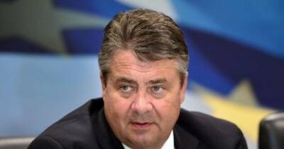 Экс-глава МИД ФРГ Габриэль раскритиковал посла Украины Мельника