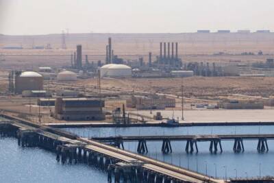 Муаммар Каддафи - В Ливии два порта остановили отгрузку нефти - epravda.com.ua - Украина - Ливия - Reuters