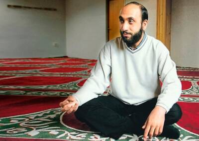 Суд признал бывшего пражского имама виновным в поддержке терроризма