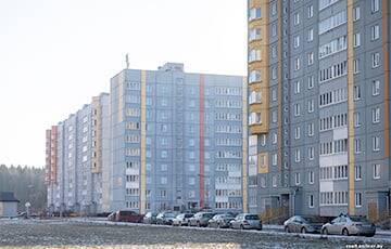 В Минске на торги выставили четырехкомнатную квартиру по очень низкой цене