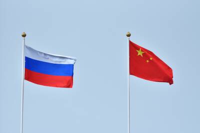 Санкционное эхо в Китае и "стабильная" экономика РФ в кризисе: итоги экономического фронта