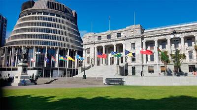 Новая Зеландия вводит санкции в отношении 18 банков и финансовых институтов из России